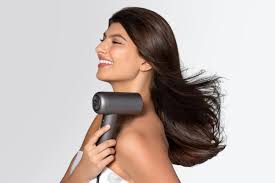 Top 5 Hair Straighteners for Fall 2025: Smooth Styles That Last