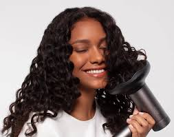 How to Choose the Best Professional Salon Hair Dryer: A Stylist’s Guide