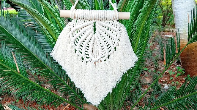 Let's Make a Macramé Wall Hanging Together!